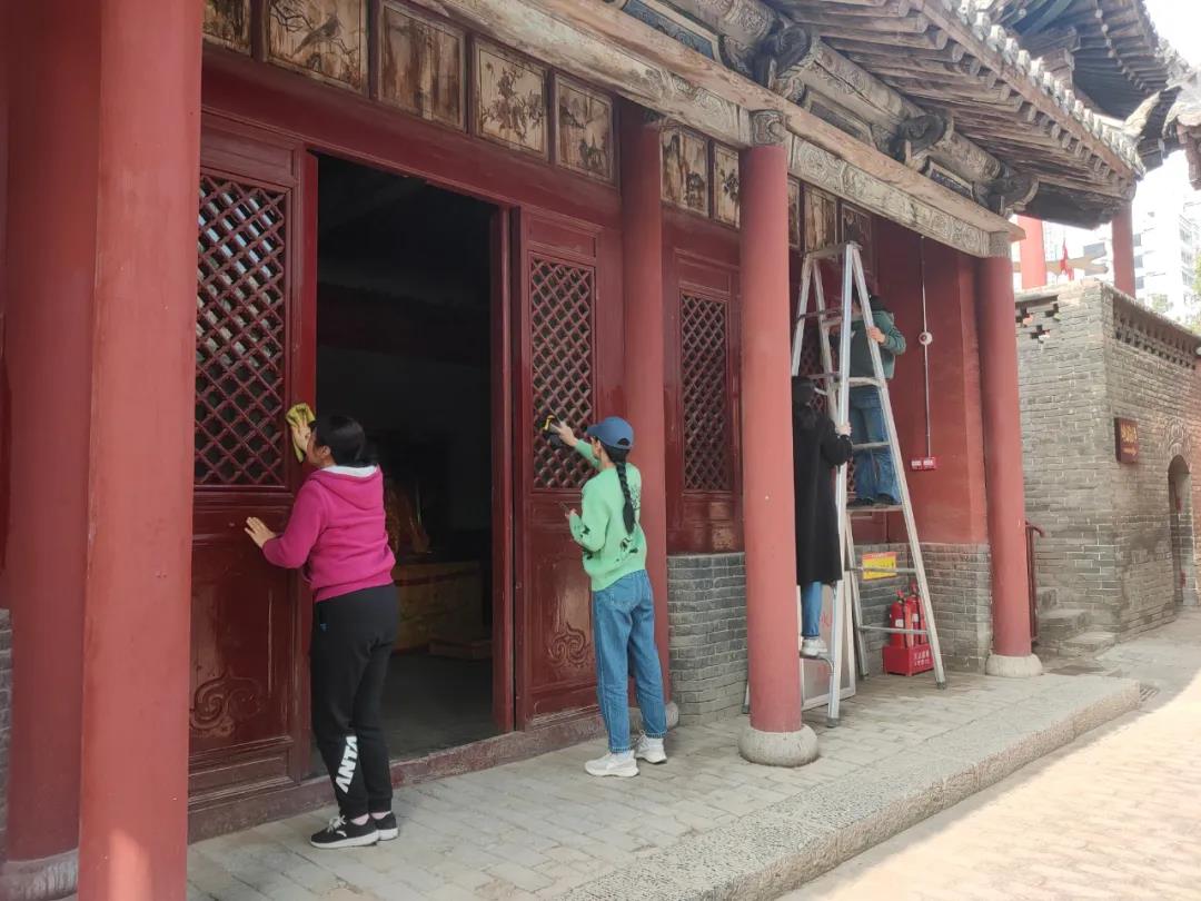 长治市博物馆开展观音堂环境整治活动